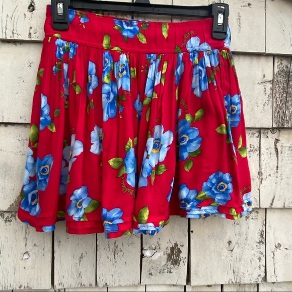 Hollister Floral Flare Mini Skirt - Picture 3 of 5